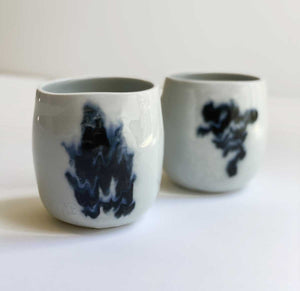 'Ink' porcelain beaker by Tian You