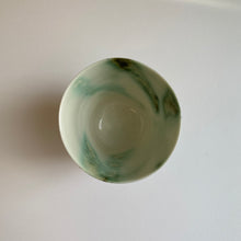 Load image into Gallery viewer, &#39;Firewheel&#39; porcelain beaker by Shannon Garson
