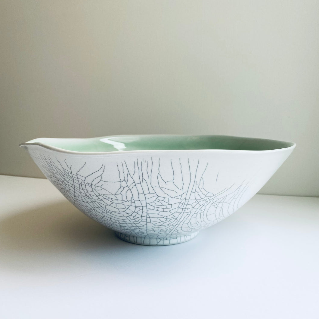 'Green bowl' porcelain by Tian You