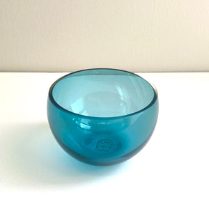 Small glass 'Gacha' bowls by Thomas Yeend (various colours)