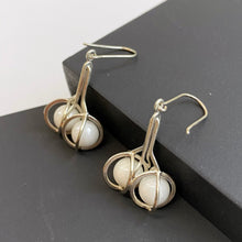 Load image into Gallery viewer, &#39;Double circle&#39; earrings in sterling silver by Daehoon Kang
