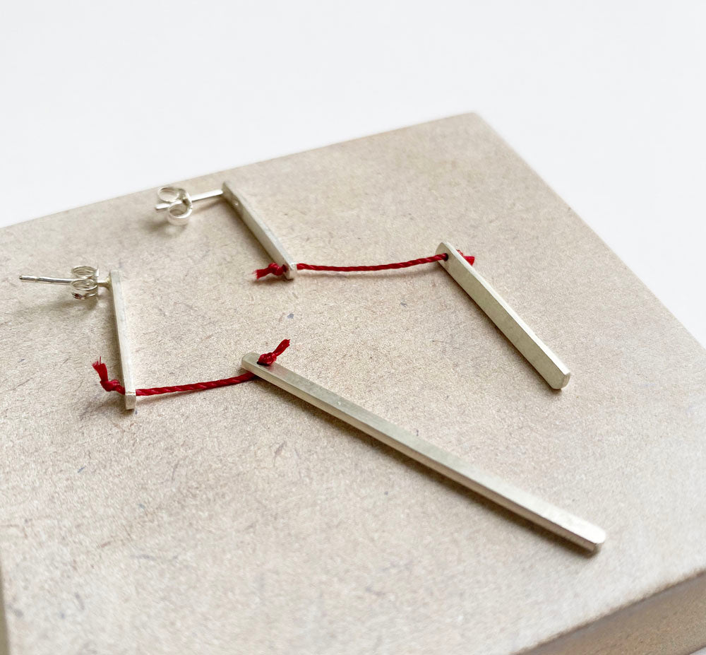 'Long bar assymetric' earrings by Sarah Lubbock
