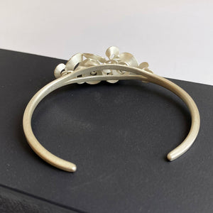 'Cloud' silver bracelet by Daehoon Kang