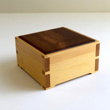 Load image into Gallery viewer, &#39;Ereganto&#39; box in rose mahogany and Huon pine by Col Hosie

